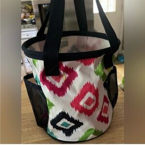 New Thirty One
Summer Caddy Candy Corners Shower Dorm/ Great for beach or pool